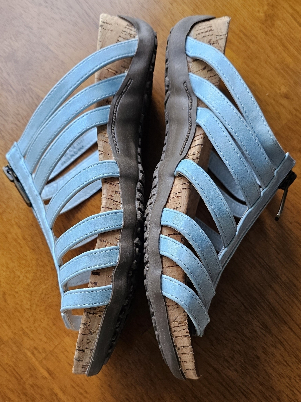 BearPaw Aqua Blue Gladiator,  slip on Sandals Size 8. - Picture 3 of 5